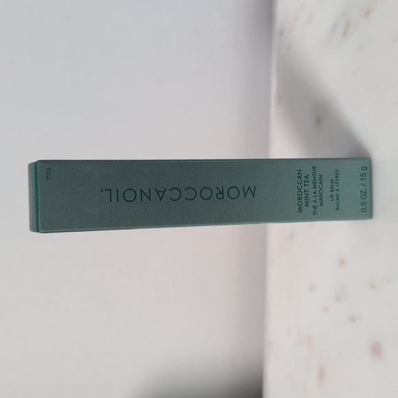 Two Moroccanoil Ultra-Light Treatment Mist in Teal With Lip Balm - Picture 15 of 16